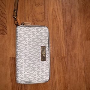 Micheal Kors Wallet